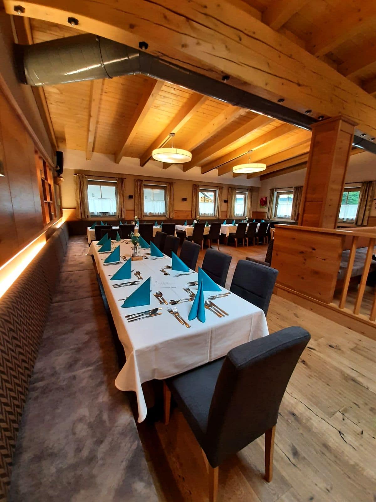 Lange Tafel im Brauhaus